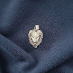 Kristal Taşlı Aslan Başı Çelik Kolye Ucu