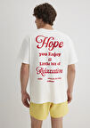 Feeling Chilled Baskılı Ekru Tişört 0612666-70057