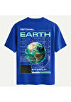 Unisex Bisiklet Yaka %100 Organik Pamuklu Kalın Dokulu Earth Baskılı Oversize T-shirt - SAKS MAVİSİ