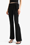 Flare Fit Normal Bel Bağlamalı Standart Boy Pantolon
