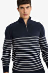 Standart Fit Yarım Fermuarlı Çizgili Triko Kazak