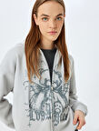 Uzun Kollu Fermuarlı Kapüşonlu Baskılı Rahat Kalıp Sweatshirt