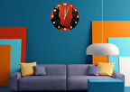 Tİ-PLAY DOBERMAN 30X30CM AKRİLİK DEKORATİF MODERN DUVAR SAATİ