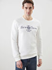 LCWAIKIKI Classic Ekru Bisiklet Yaka Baskılı Erkek Kalın Sweatshirt