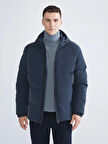 LCWAIKIKI Classic Lacivert Standart Kalıp Kapüşonlu Erkek Şişme Mont