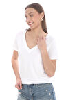 Viskon Dökümlü V Yaka Tişört-Beyaz