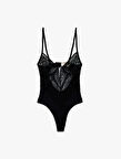 V Yaka İnce Askılı Transparan Dantelli Bodysuit