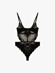 V Yaka Askılı Dantelli Bodysuit