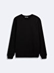 Uzun Kollu Sıfır Yaka Basic Siyah Sweatshırt
