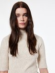 Slim Fit Dokulu Desenli Dik Yaka Kısa Kollu Tişört