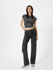 Bürümcük Kumaş Dokulu Slim Fit Drapeli Kap Kol Bisiklet Yaka Tişört