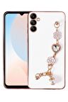 Galaxy A24 Kılıf Kalpli Çiçekli Bileklik Zincirli Kamera Korumalı Kenarları Gold Renk, Silikon