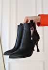 Pabucmarketi Siyah Suni Deri Topuklu Kadın Bot