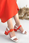 Pabucmarketi Beyaz Turuncu Detaylı Kadın Topuklu Sandalet