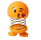 Öpücük Atan Emoji Smile Zıp Zıp Kafa 8 cm Araba Torpido Süsü Masaüstü Dekoratif Figür Pasta Süsü