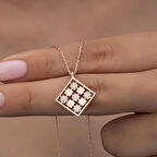 Lucky Life 925 Ayar Gumuss Rose Dörtgen Zirkon Taşlı Kadın Kolye