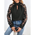 Lucky Life Kadın Uzun Kollu Göğüs Pencere Detay Yaka Boğazlı Kolları Tüllü Sandy Bluz