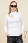 Go Veform Kadın Omuz Damla Detaylı Uzun Kollu Bluz Beyaz ZN5065