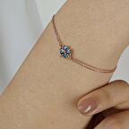 Yonca Tasarımlı Kalp Detaylı Mistik Topaz Taşlı 925 Ayar Gümüş Bileklik