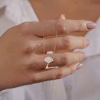 İstiridye Kabuğu Tasarımlı Sedef ve Zirkon Taşlı Rose Kaplama Kadın Gümüş Kolye