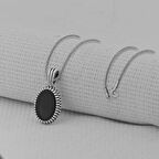 Siyah Oniks Taşlı Oval 925 Ayar Gümüş Orta Boy Erkek Kolye