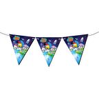 Kral Şakir Uzayda Üçgen Flama