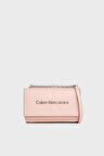 Calvin Klein Kadın Çanta K60K611866 TFT