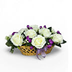 Yapay Çiçek Aranjmanı Sepettte Beyaz Gül Ve Mor Tomurcuklu Aranjmanı Çiçek Sepeti 