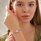 925 Ayar Zirkon Taşı Süslemeli Kalp Motifli Şık Gümüş Bileklik Silver