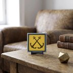 Deniz Temalı Çapraz Çapa Motifli Çağdaş Masaüstü Süs, Modern Dekorasyonu Tamamlayan Estetik 10x10 cm