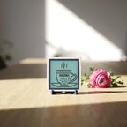 Kahve Figürlü Modern Dekoratif Obje, Yaşam Alanınıza Sıcaklık Katan Zarif Tasarım 10x10 cm