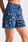 Kadın Mavi Renk 1s5-5 Kuş Gözü Detaylı Midi Boy %100 Koton Mom Fit Tasarım Denim Şort
