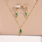 Altın Kaplama Yeşil İşlemeli Parlak Taşlı Zarif Yaprak Tasarımı Zarif ve Şık Kadın Takı Seti