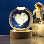 Ahşap Altlıklı Kalp Tasarımlı Cam Küre