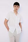 DeFacto %100 Pamuk Regular Fit Yazlık Polo Yaka Keten Görünümlü Kısa Kollu Beyaz Gömlek D7551AX25SPWT34