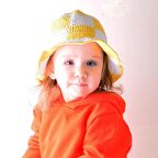 El Örgüsü Çocuk Bucket Şapka - Sarı Beyaz Dama Desenli