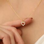 925 Ayar Gümüş Taşlı Kalp Kolye