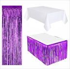 Beyaz Masa Örtüsü, Mor Masa Eteği, Mor Arka Fon