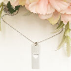 Kalp Figürlü Dikdörtgen Plaka Kolye