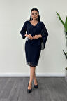 Atlas Kumaş Şifon Broş Detaylı Kalem Elbise - LACİVERT