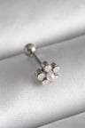 316L Çelik Gümüş Renk Zirkon Taşlı Çiçek Model Tragus Piercing 5886
