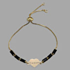 Masumiyetin Sembolü Kalp Motifli ve Işıltılı Beyaz Taşlı 14 Ayar Altın Plakalı Cansu Bilekliği