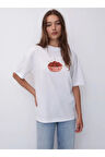 Cherry Baskılı Bisiklet Yaka Basic Trend Kadın T-shirt