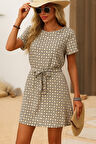 Kadın Kısa Kollu Yuvarlak Yaka Beli Kuşaklı Geometrik Desenli Süprem Elbise