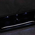 Ebuz Gümüş Işıklı Kutulu 4 mm Beyaz Taşlı Su Yolu Kadın Bileklik