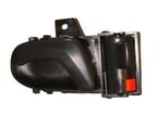 542-3011/SUZUKI SWIFT- SD/HB- 97/04; ÖN KAPI İÇ AÇMA KOLU SAĞ SİYAH (İÇTEN KİLİTLEMELİ) (TYG)