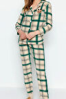 Tarz Rahat Uzun Kollu Boru Paça Nakışlı Ekoseli Polar Kışlık Örme Pijama Takımı