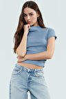 Polyester Karışımlı Bluz Crop Boy Fitted Kalıp Kısa Kol Seçkin Malzeme Dayanıklı