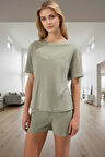 Rahat Kesim Pijama Takımı Yumuşak Örme Kumaş Yazlık Şort ve Tişört Uzun Ömürlü