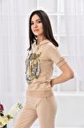 Bağcıklı ve Kapüşonlu Taş Dizinli Kaplan Desenli Kısa Kollu Bej-Beyaz Eşofman Takım